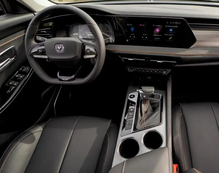 Diseño Interior de X7 PLUS