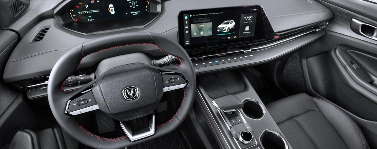 Vehículo SUV con Pantalla Touch de 12,3"