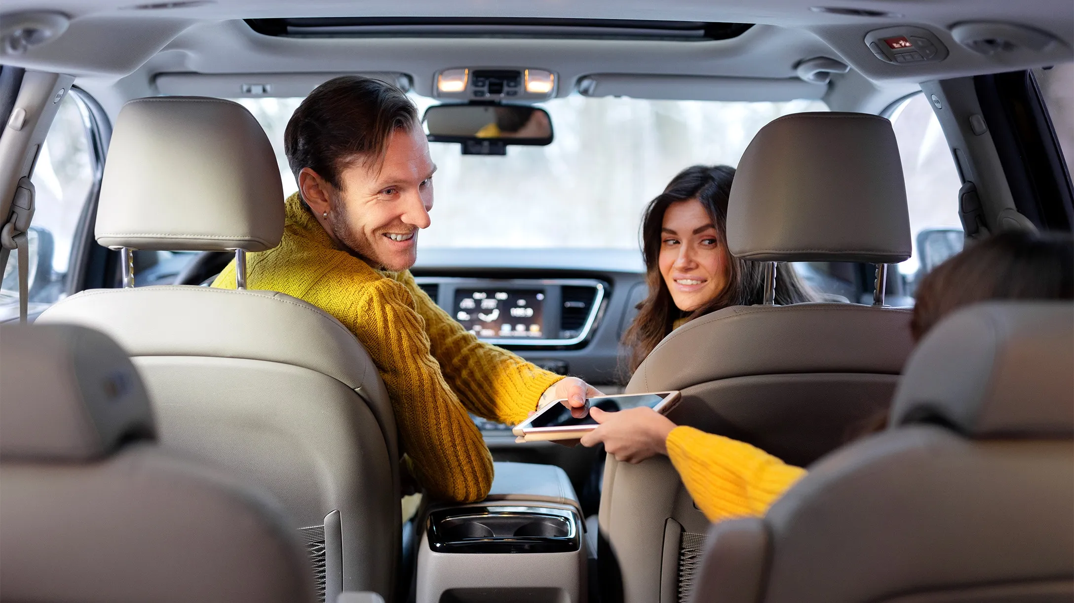 Auto familiar: ¿por qué escoger uno? ¡Aquí te contamos sus beneficios!